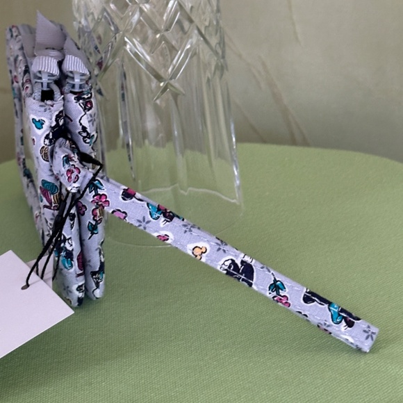 VERA BRADLEY DISNEY RFID DOUBLE ZIP ID CASE IN PLAYFUL FIGARO:NWT FIGARO THE CAT - Picture 8 of 15